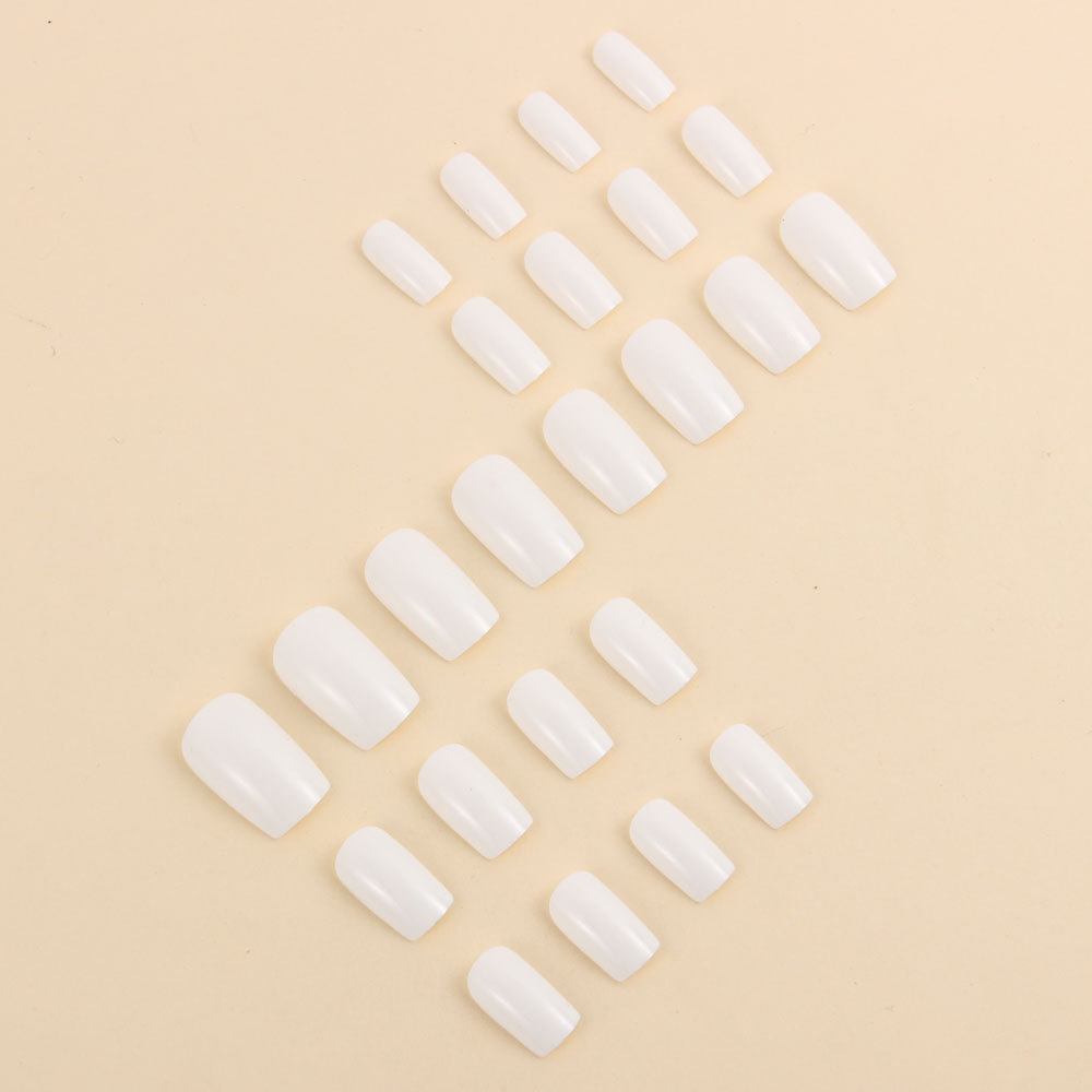 24 szt. Krótkie Kwadratowe Szt – Nail Art Simple Elegant recenzja i cena