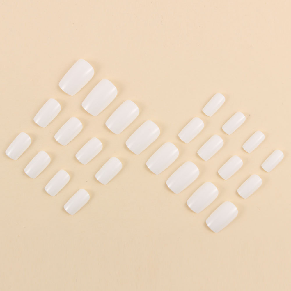 24 szt. Krótkie Kwadratowe Szt – Nail Art Simple Elegant recenzja i cena