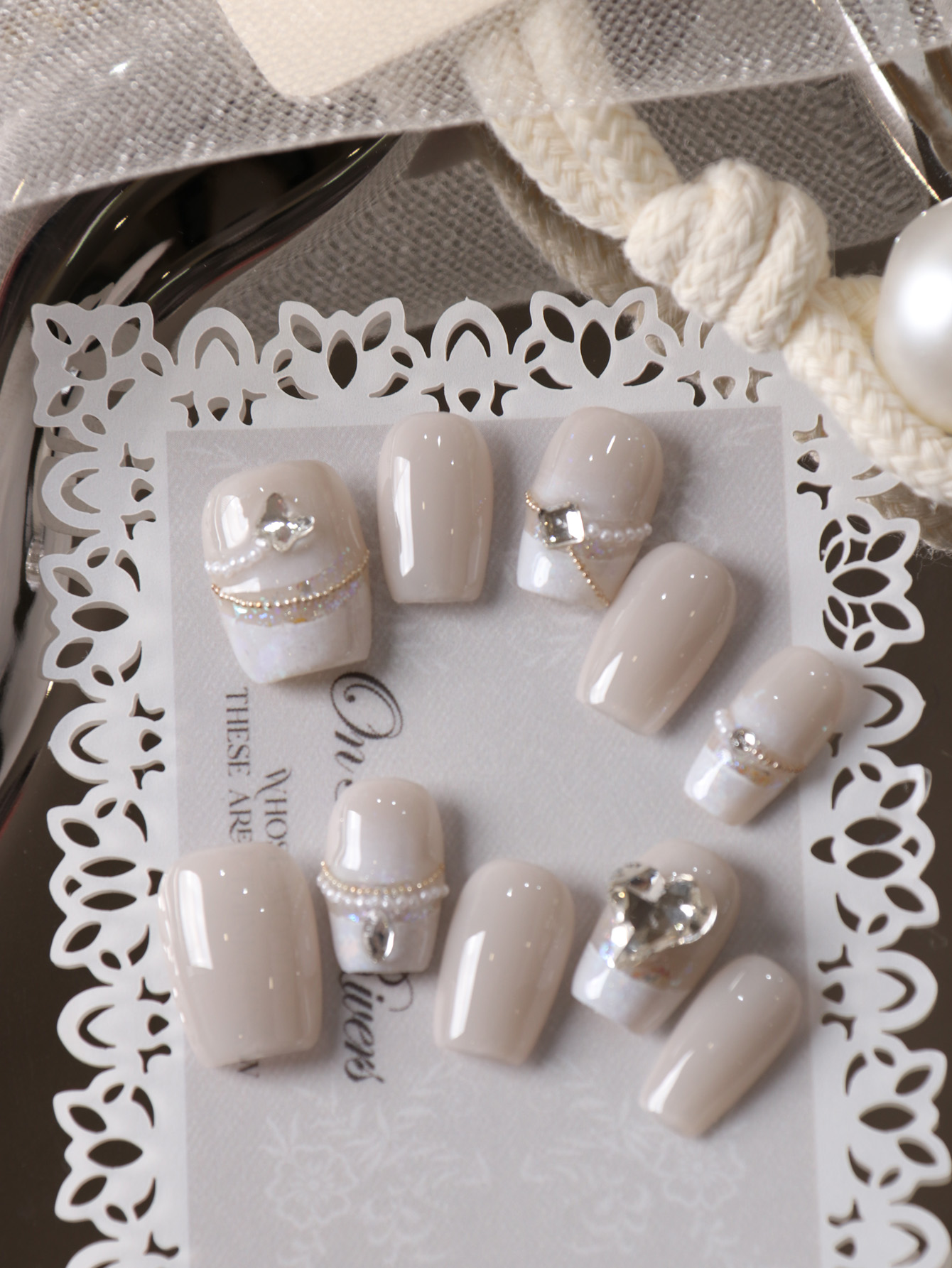 10 szt. Sztuczne paznokcie do  – Nail Adhesive Tab recenzja i cena